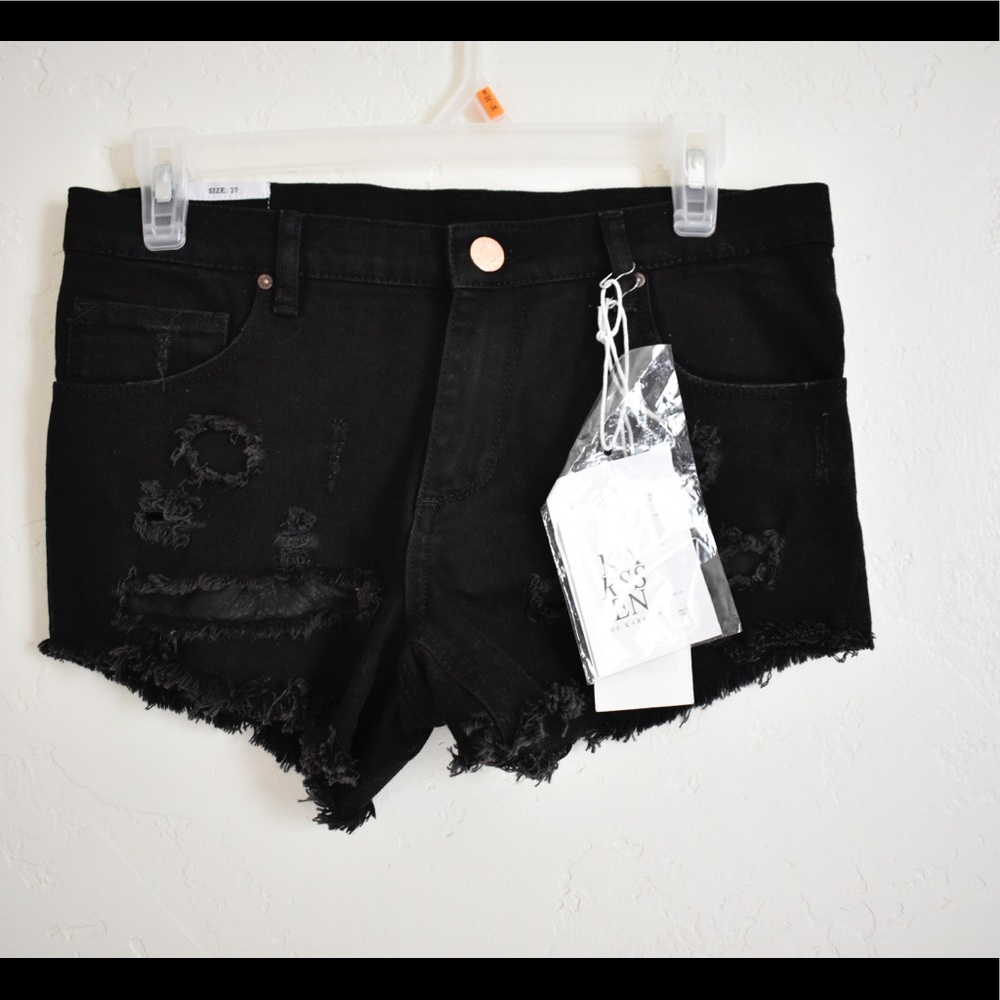 NWT size 27 distressed black shorts
